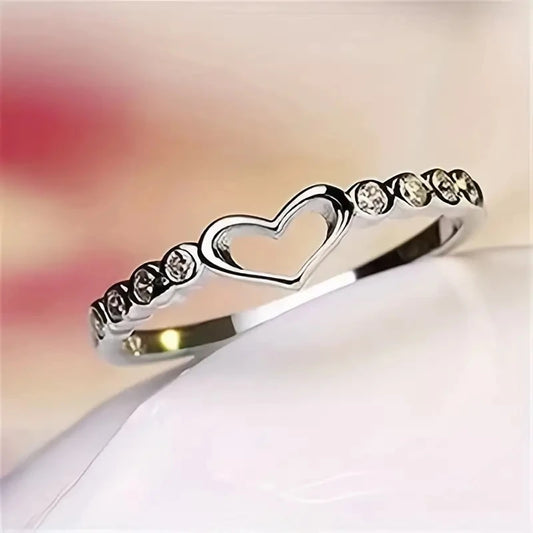 Chic Heart Zircon Ring